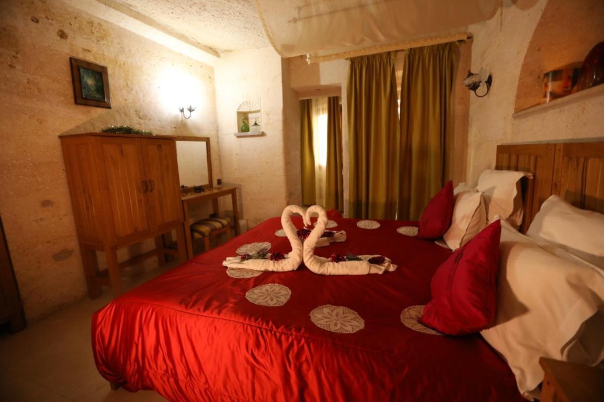 Anatelein Cave Hotel Uchisar Bilik gambar