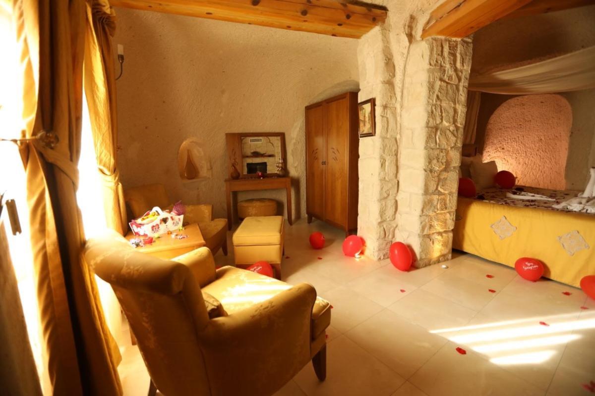 Anatelein Cave Hotel Uchisar Bilik gambar